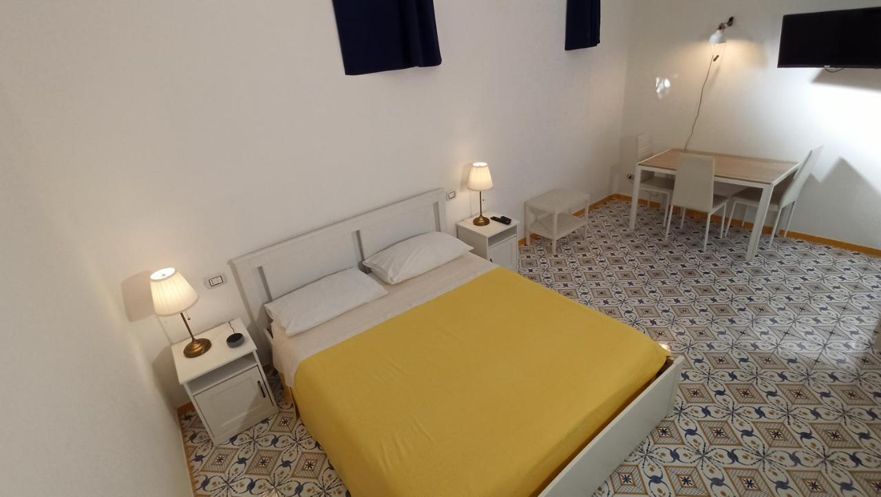 Villa Mary - Apartments トラーニ エクステリア 写真